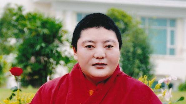 祈愿至尊门措上师莲足永住发布时间:2021-01-14一段精美动画带您认识