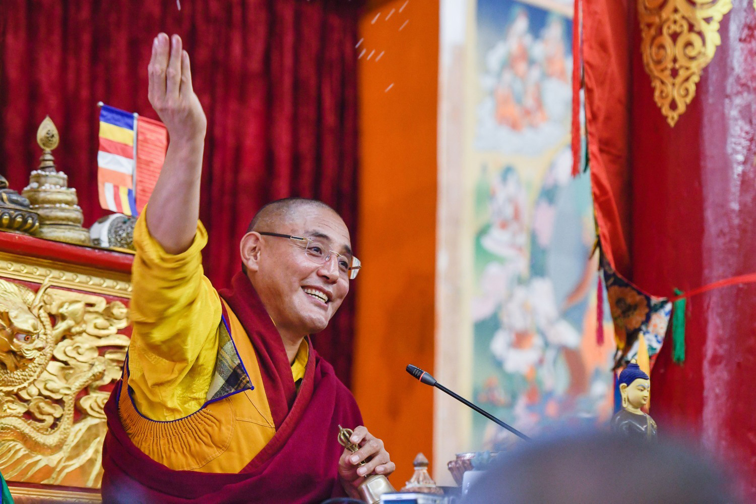 聆听来自上师的吉祥祝福音